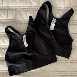 2 Medela Sleep 😴 NURSING Bras
